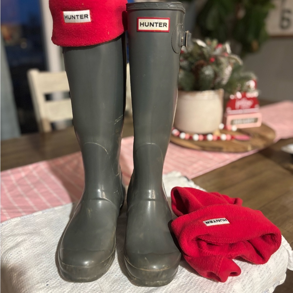 Hunter Gray Winter & Rain Boots with Red Cuffs